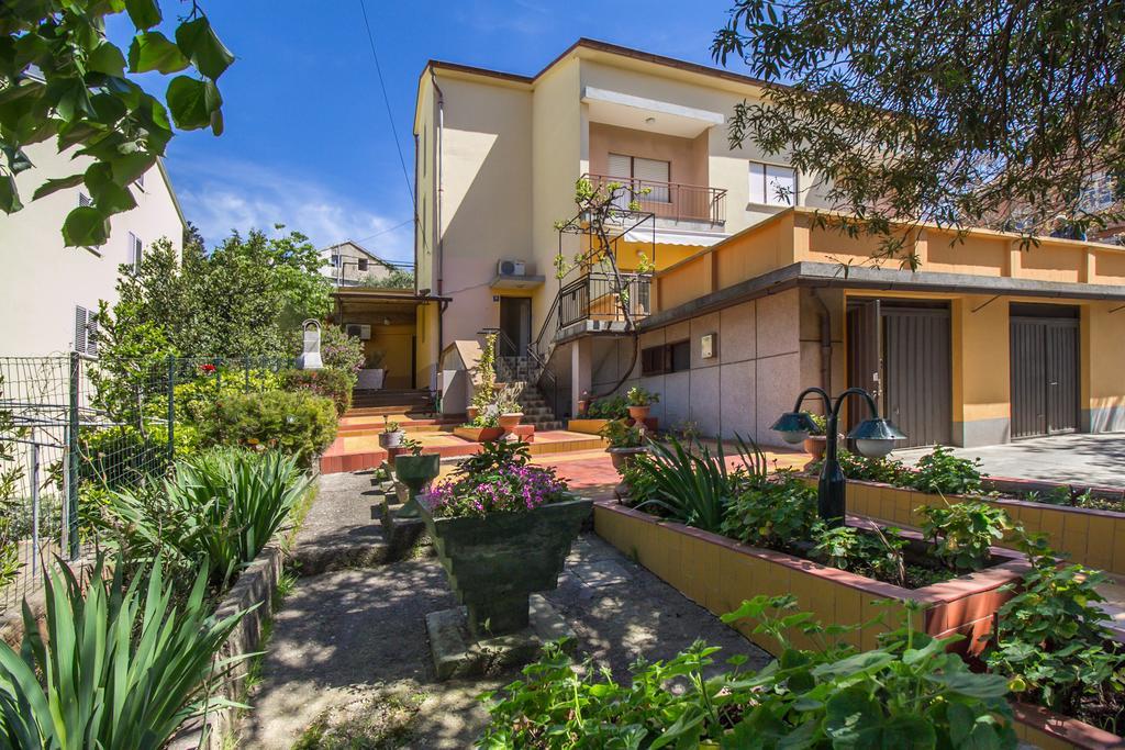 Apartment Oleander Mali Lošinj Exterior foto